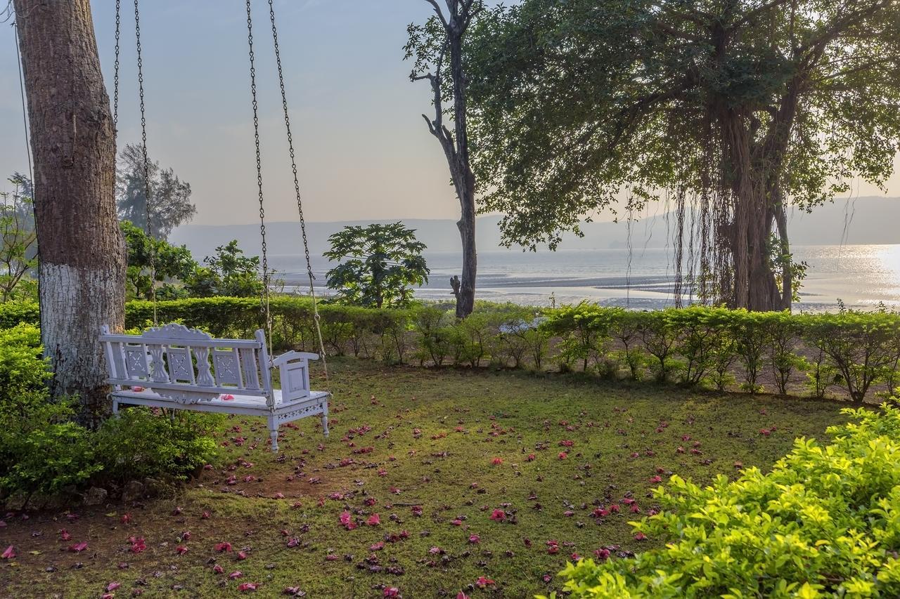 Saffronstays Little Paradise, Murud Exterior photo